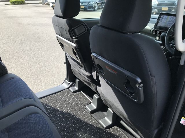 Nissan ROOX 2022-04 16860-14
