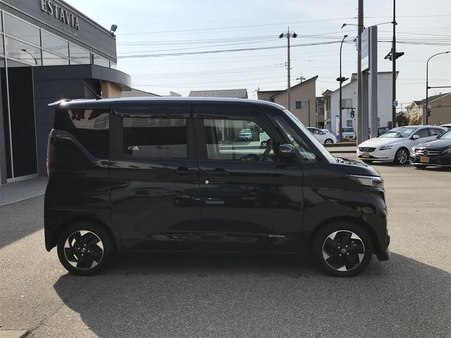 Nissan ROOX 2022-04 16860-5