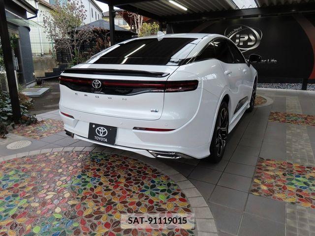 Toyota CROWN 2022-11 225456-13