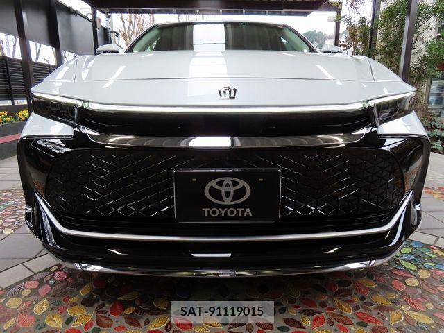 Toyota CROWN 2022-11 225456-3