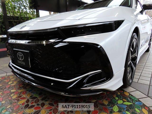 Toyota CROWN 2022-11 225456-6