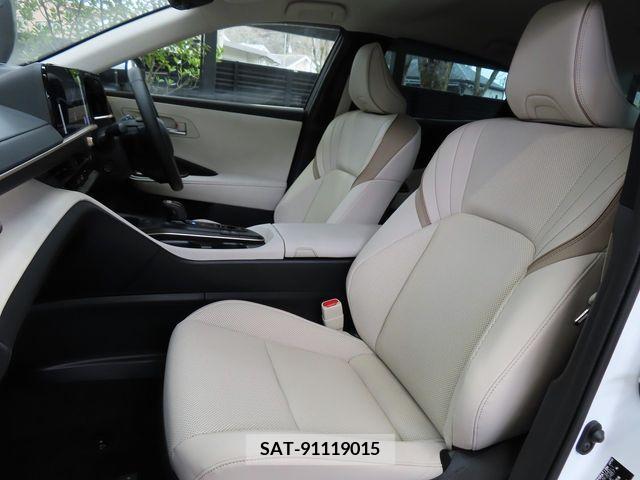 Toyota CROWN 2022-11 225456-16