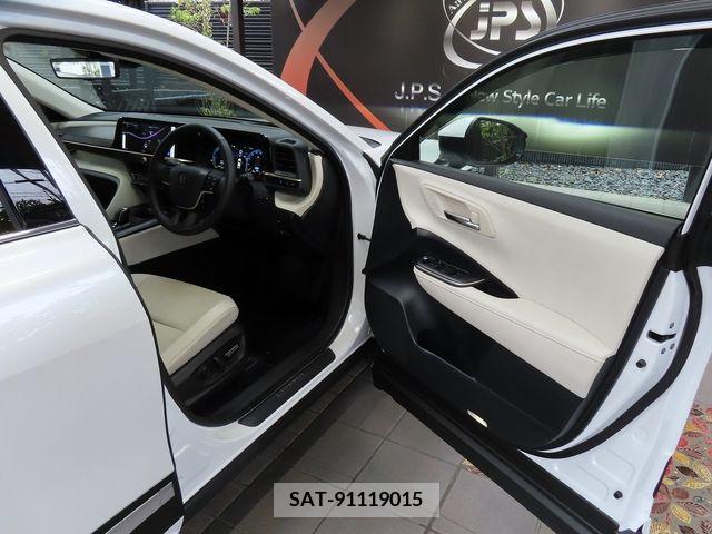 Toyota CROWN 2022-11 225456-18