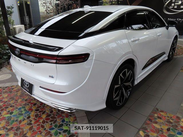 Toyota CROWN 2022-11 225456-8