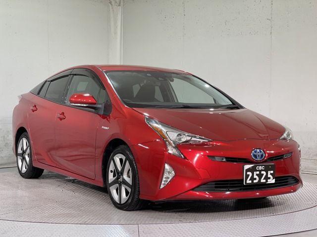 Toyota PRIUS 2017-09 12734-0