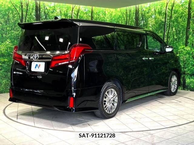Toyota ALPHARD 2021-06 379885-18