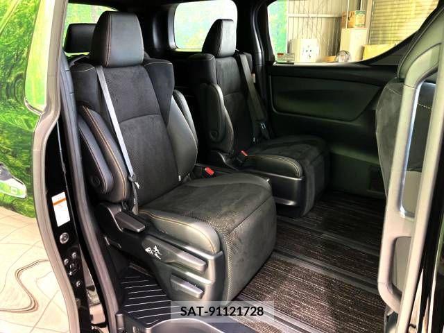 Toyota ALPHARD 2021-06 379885-10