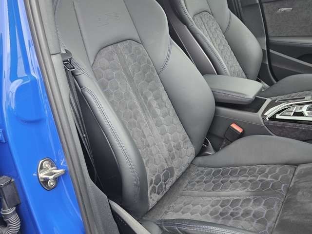 Audi RS4 2021-01 24983-6