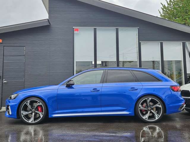 Audi RS4 2021-01 24983-2