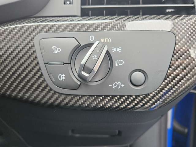 Audi RS4 2021-01 24983-14