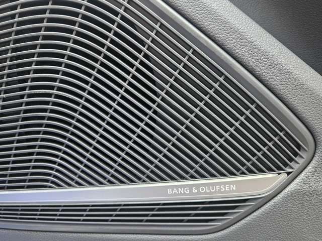 Audi RS4 2021-01 24983-16