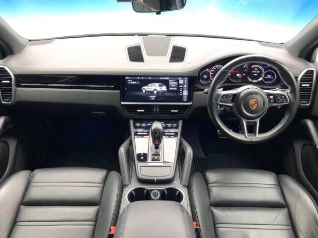 Porsche CAYENNE 2018-10 18348-1