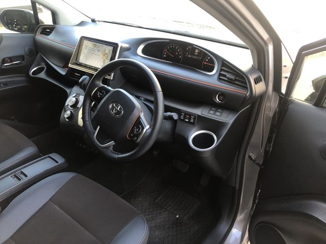 Toyota SIENTA 2021-05 27972-1