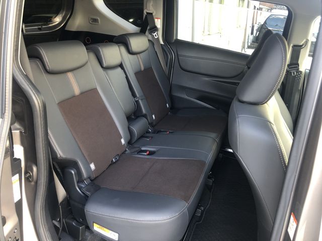 Toyota SIENTA 2021-05 27972-12