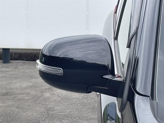 Mitsubishi OUTLANDER PHEV 2014-06 22257-13