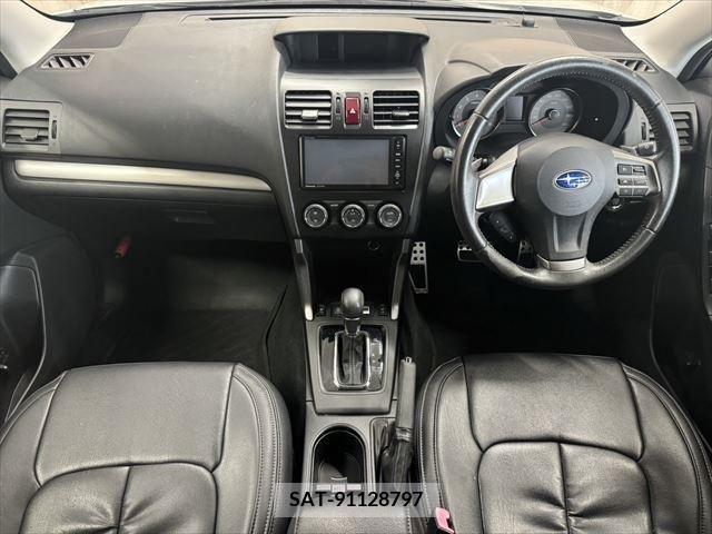 Subaru FORESTER 2013-09 376942-2