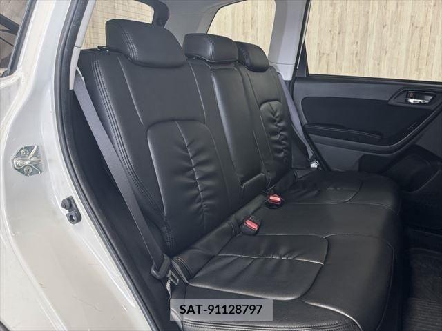 Subaru FORESTER 2013-09 376942-9