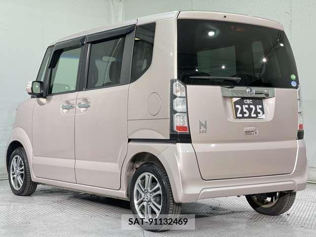 Honda N BOX 2013-08 278457-10