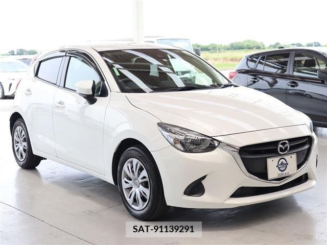Mazda DEMIO 2019-06 301980-2
