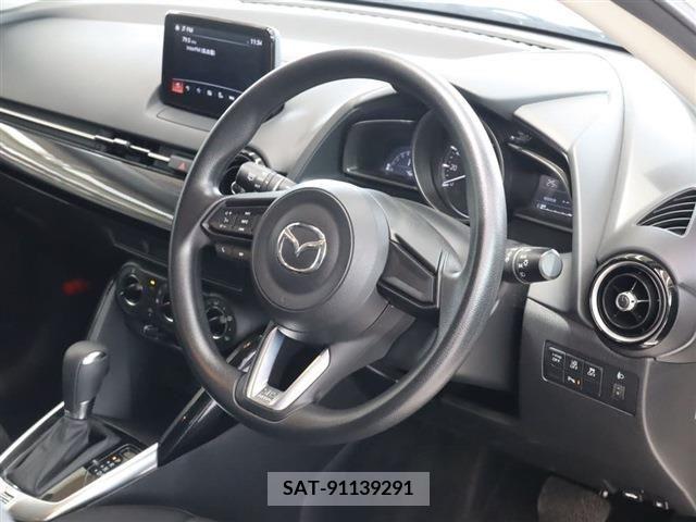 Mazda DEMIO 2019-06 301980-10