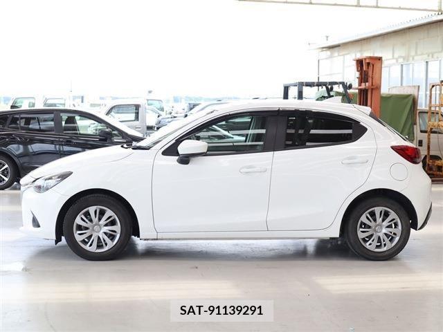 Mazda DEMIO 2019-06 301980-6