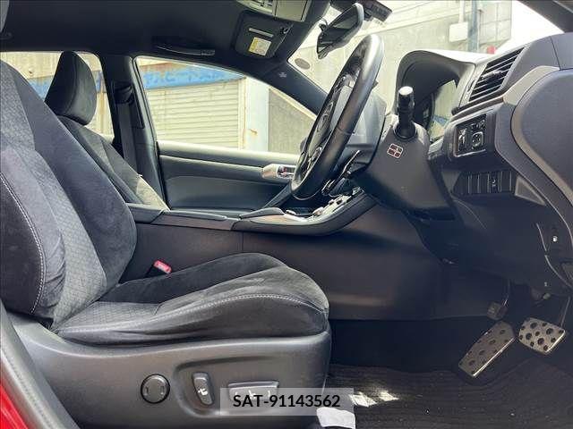 Lexus CT 2015-08 322673-4