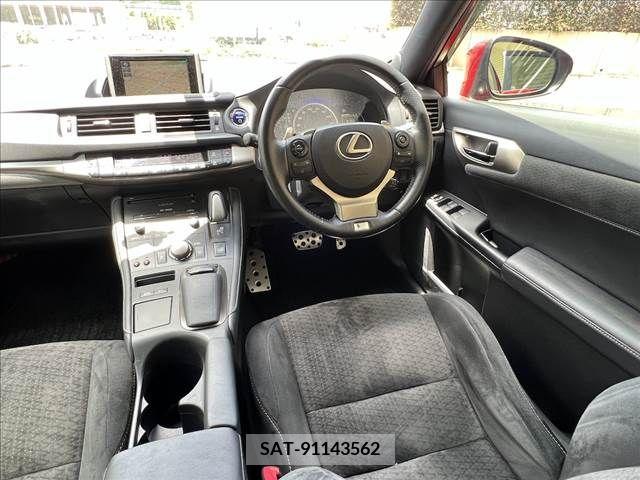 Lexus CT 2015-08 322673-17