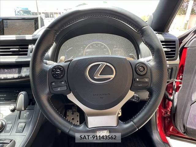 Lexus CT 2015-08 322673-16