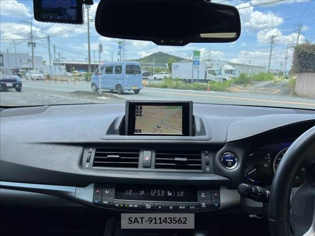 Lexus CT 2015-08 322673-1