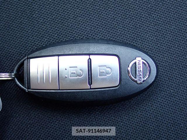 Nissan NOTE 2019-01 219238-16