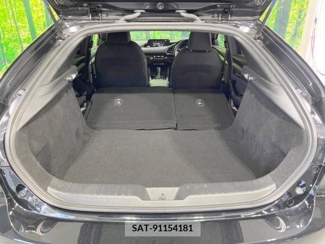 Mazda MAZDA3 2022-01 246391-10