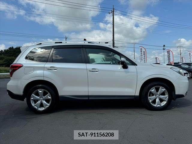 Subaru FORESTER 2012-11 390948-11