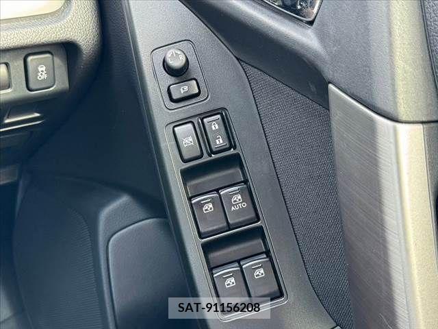 Subaru FORESTER 2012-11 390948-25