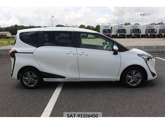 Toyota SIENTA 2019-11 394060-4