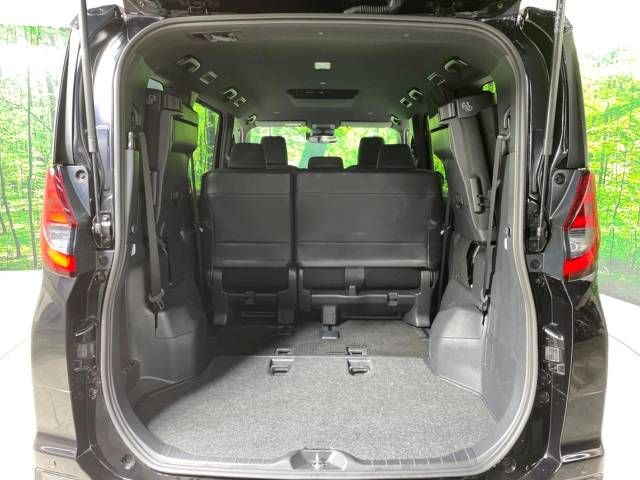 Toyota NOAH 2023-07 189121-11