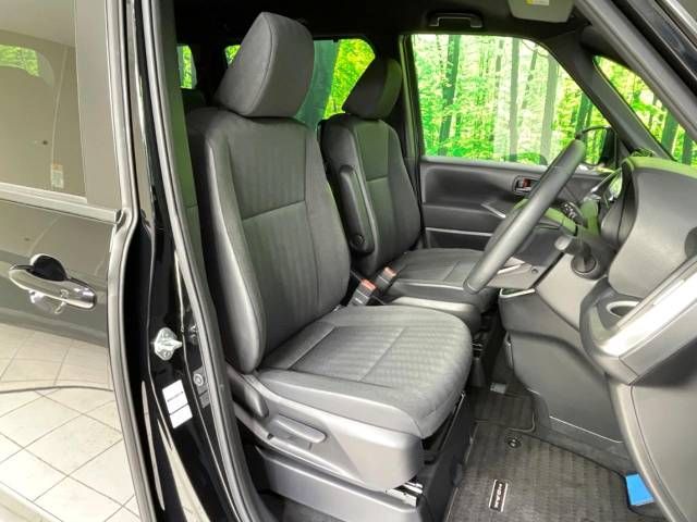 Toyota NOAH 2023-07 189121-8