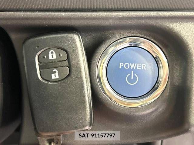 Toyota AQUA 2014-03 376017-5