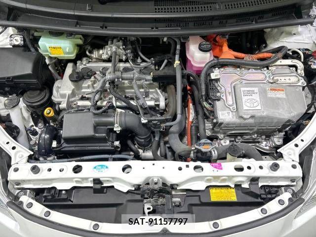 Toyota AQUA 2014-03 376017-18