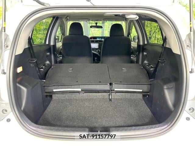 Toyota AQUA 2014-03 376017-10