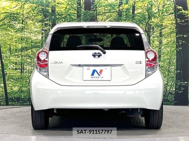 Toyota AQUA 2014-03 376017-15