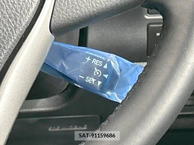 Toyota VOXY 2019-12 321647-5