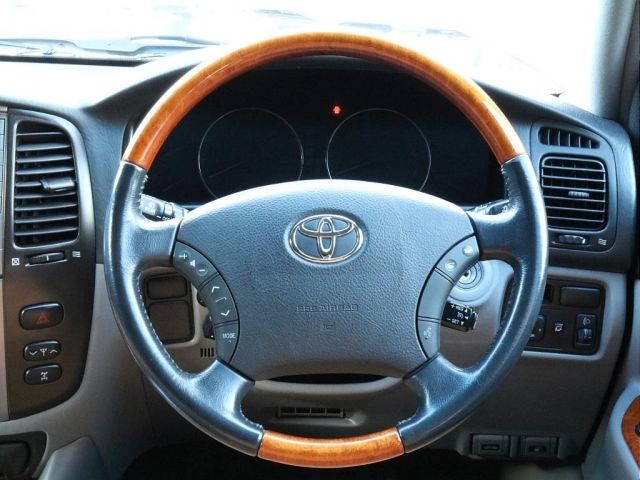 Toyota LAND CRUISER 2006-01 182945-14