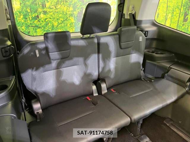 Toyota NOAH 2023-04 239165-10