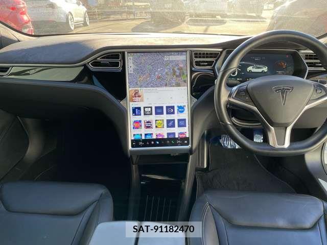 Tesla MODEL S 2016-03 208755-11