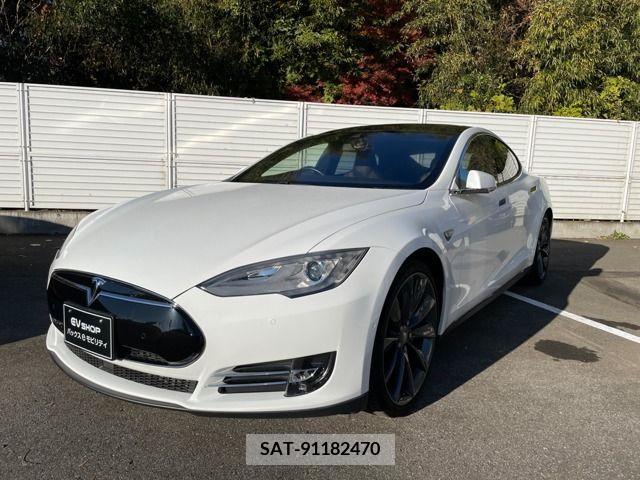 Tesla MODEL S 2016-03 208755-0
