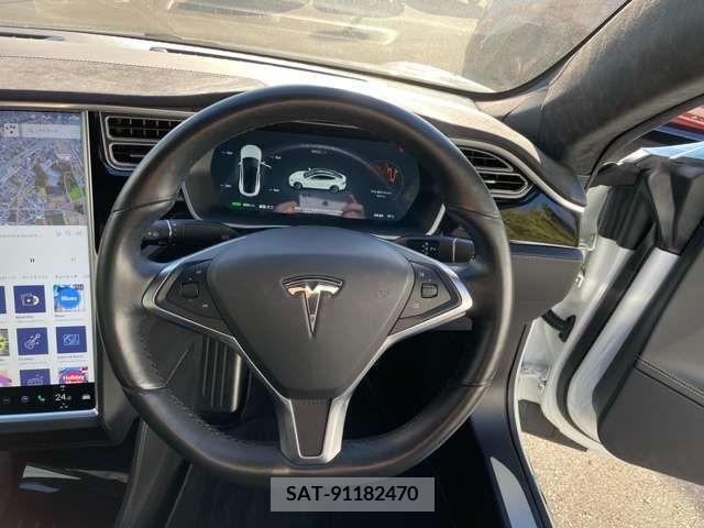 Tesla MODEL S 2016-03 208755-14