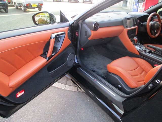 Nissan GT-R 2020-09 1503-24