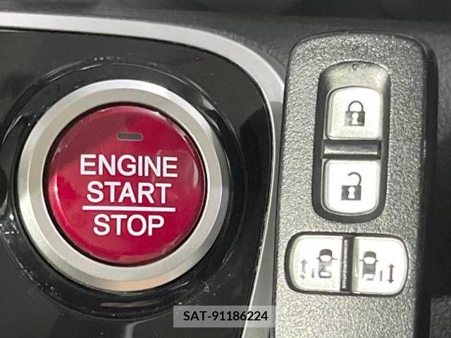 Honda N BOX CUSTOM 2016-03 306647-8