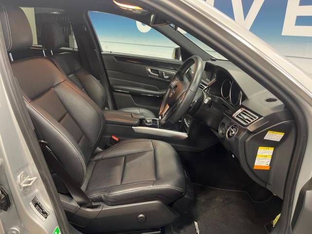 Mercedes Benz E-CLASS 2015-05 185704-8