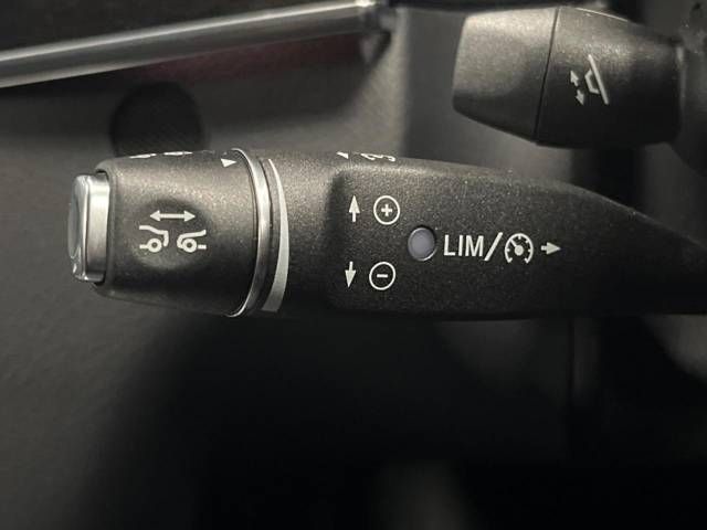 Mercedes Benz E-CLASS 2015-05 185704-5